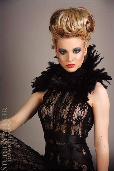 Make up Fashion Blonde black dress - Lourdes Pacton Hofmann